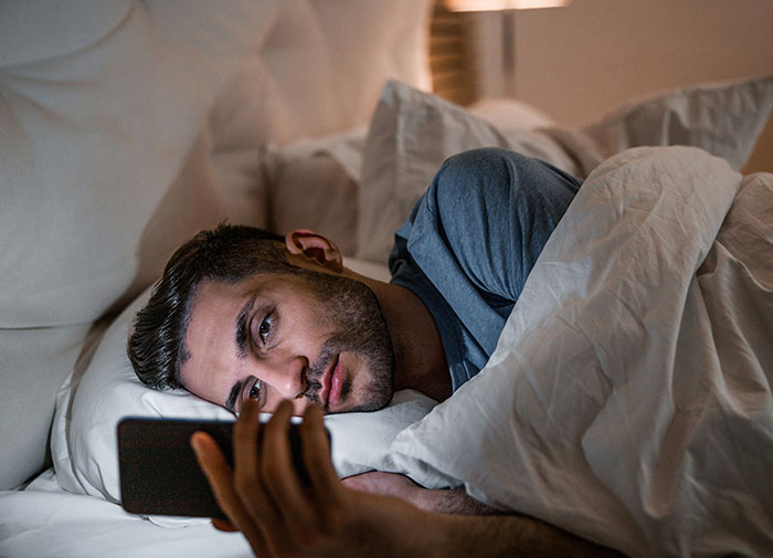 Wife’s Attempt To Cheat Turns Out To Be A Manic Episode, Husband Reflects 10 Years Later