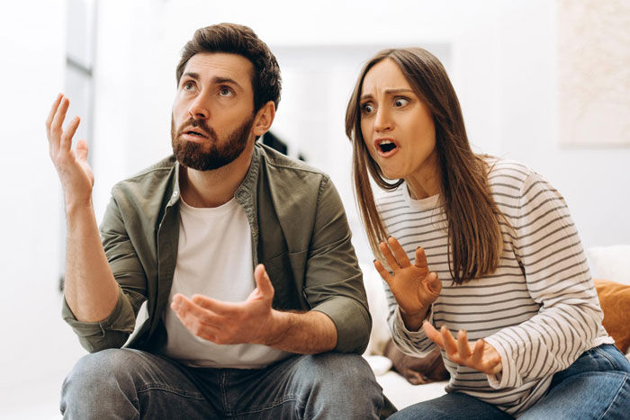 Toxic Wife Ruthlessly Humiliates Teacher Hubby On Zoom In Front Of Students, Mad When He Snaps