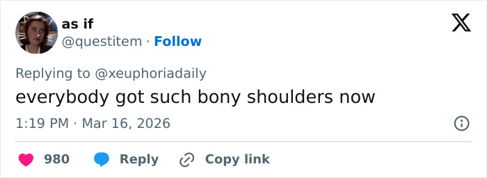 “Are We Supposed To Ignore This?”: People Notice Disturbing Detail In Photos Of Maude Apatow At Oscars Party