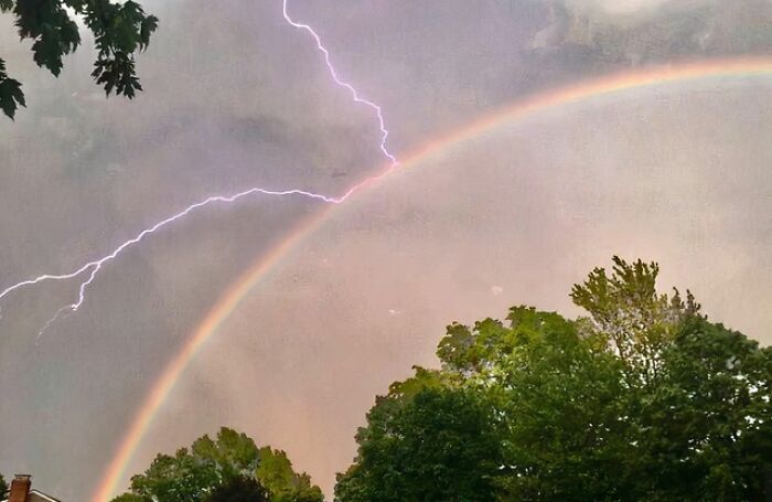 53 Stunning And Hilarious Coincidences That Are Stranger Than Fiction (New Pics)