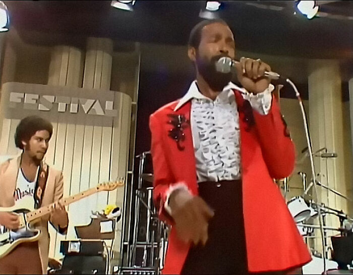 Women Share Why They Decided To Keep Their Own Last Names And Some Reasons Are Savage