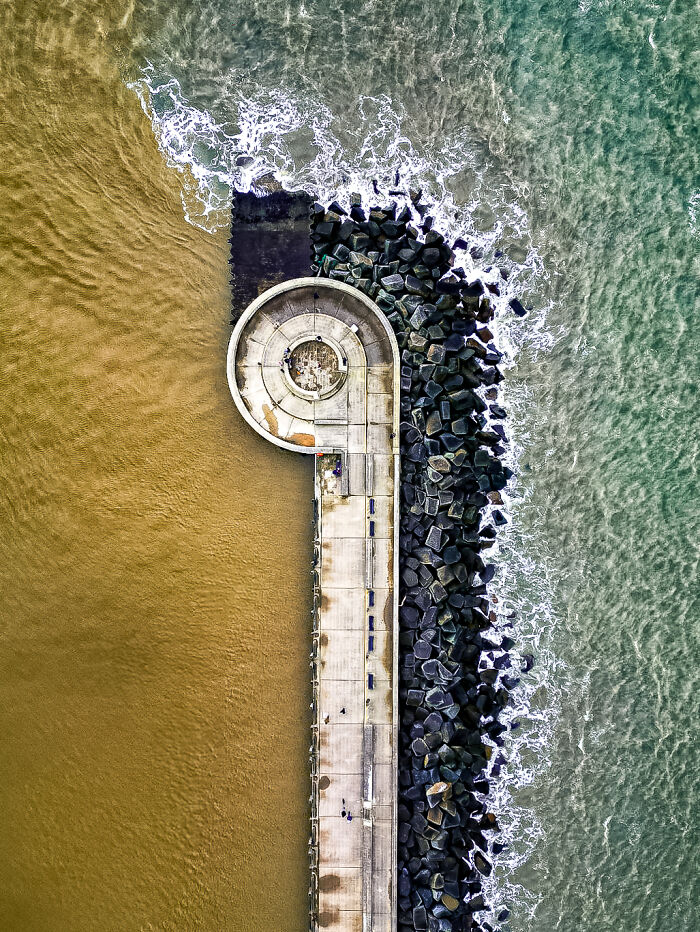 This Photographer Traveled Across The UK And Europe And Captured 62 Incredible Views