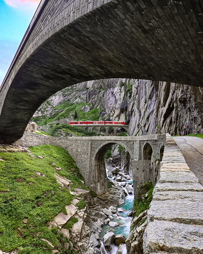 This Photographer Traveled Across The UK And Europe And Captured 62 Incredible Views