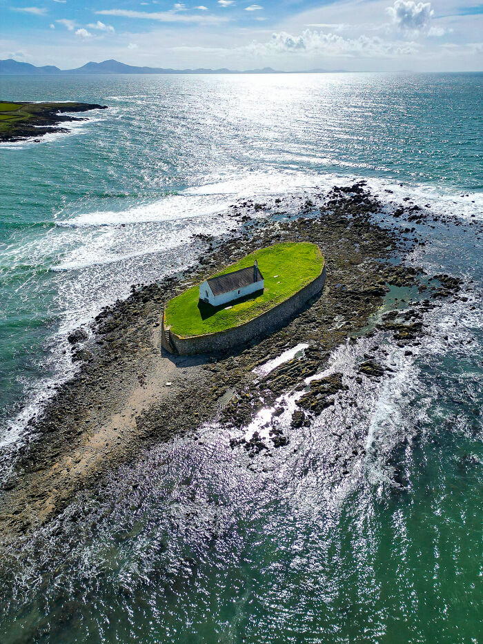 This Photographer Traveled Across The UK And Europe And Captured 62 Incredible Views