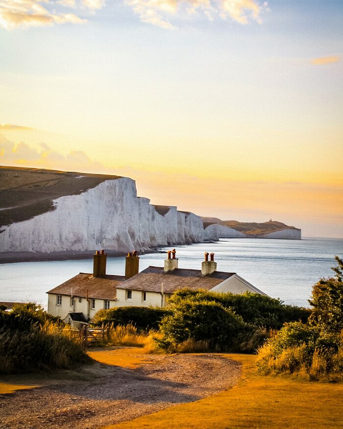 This Photographer Traveled Across The UK And Europe And Captured 62 Incredible Views