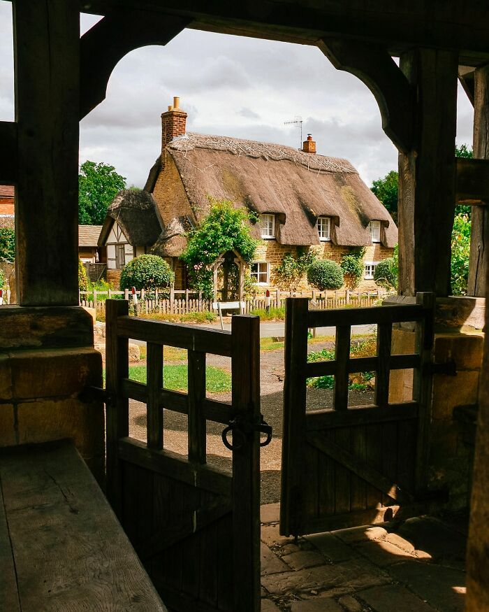 This Photographer Traveled Across The UK And Europe And Captured 62 Incredible Views