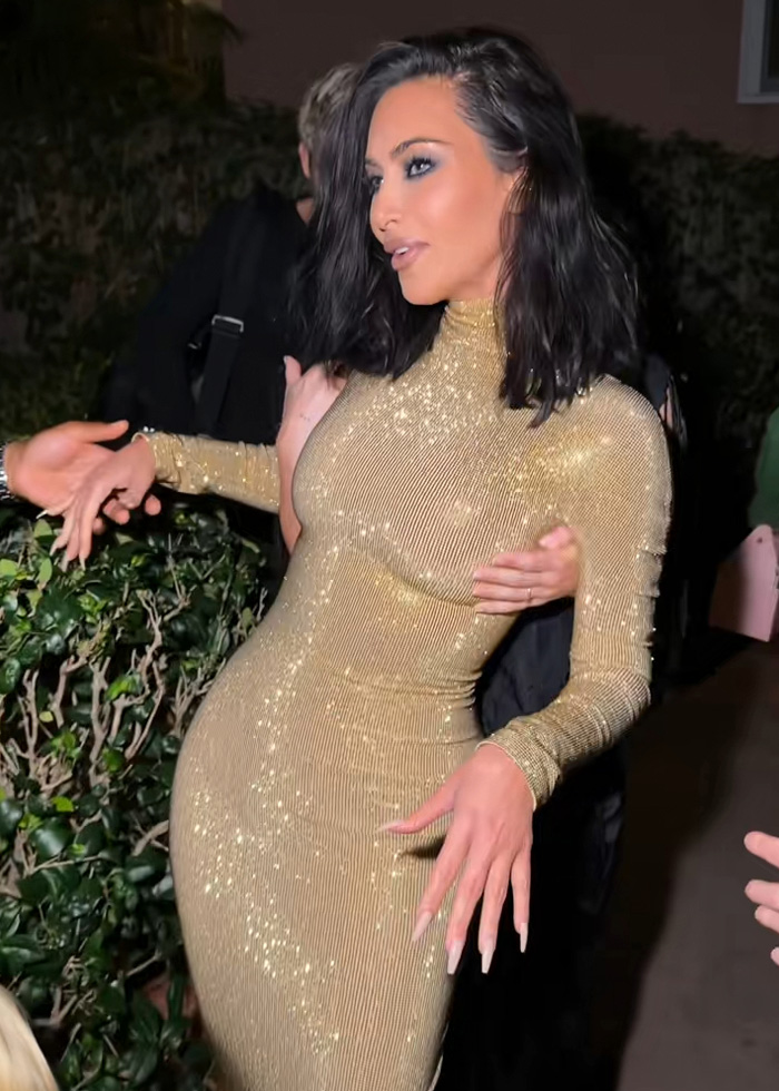 Kim Kardashian&rsquo;s Dramatic Fall Joins The List Of Viral Moments From Oscars Night