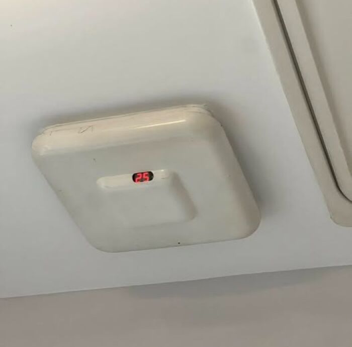 69 Times The Internet Solved The Mystery Of Unidentified Objects