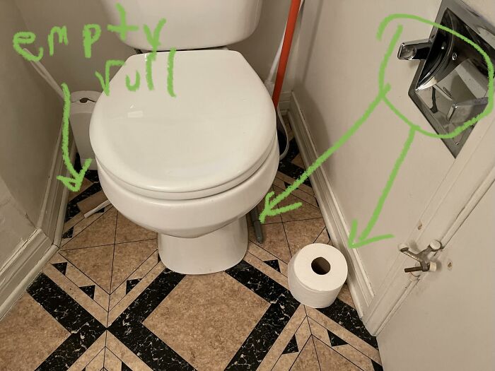 49 Infuriating Pictures That Show Some Women Live With Animals Instead Of Husbands