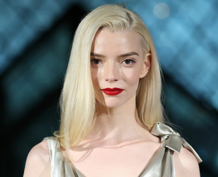 “Absolutely Unhinged”: Craig Melvin Faces Backlash Over Very Awkward ‘Today’ Interview With Anya Taylor‑Joy