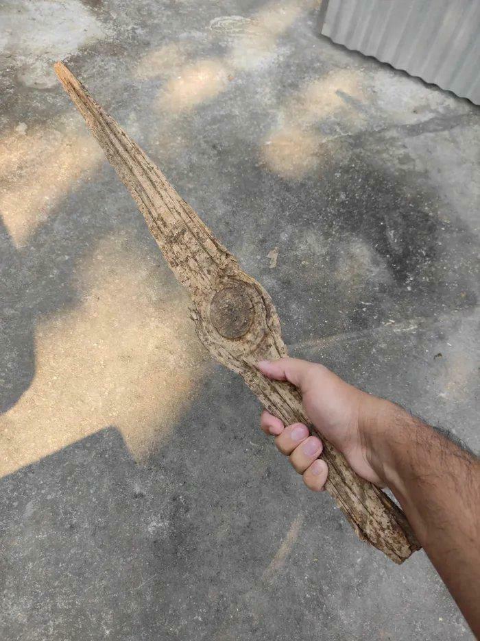 57 Cool Sticks People Found In The Wild That Could Even Serve As Blades, Staffs, And Swords