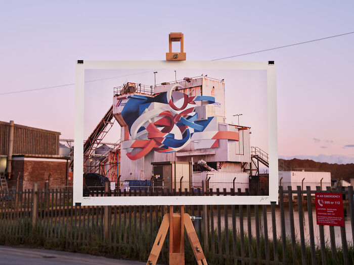 This Photographer Worked With Street Artists To Create Graffiti In Places Where It Can’t Be Painted (17 Pics)