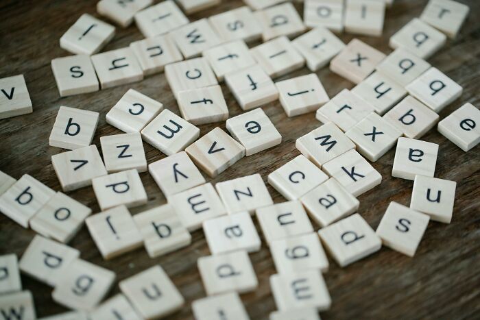 34 Brain-Bending Words You Can Try To Unscramble, Based On General Knowledge Facts