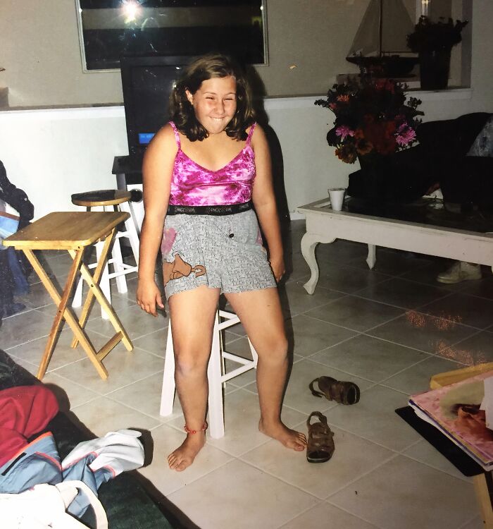 People Share 73 Hilariously Awkward Childhood Pics They Probably Wish They Could Delete