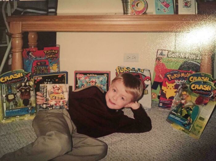 People Share 73 Hilariously Awkward Childhood Pics They Probably Wish They Could Delete