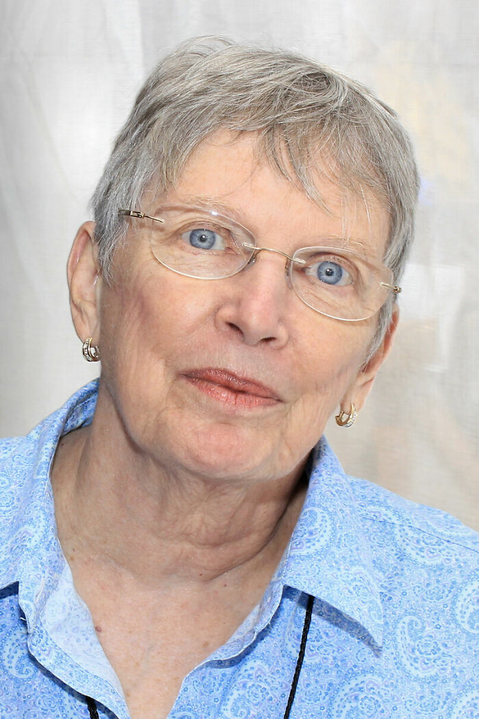 Lois Lowry: Bio And Career Highlights