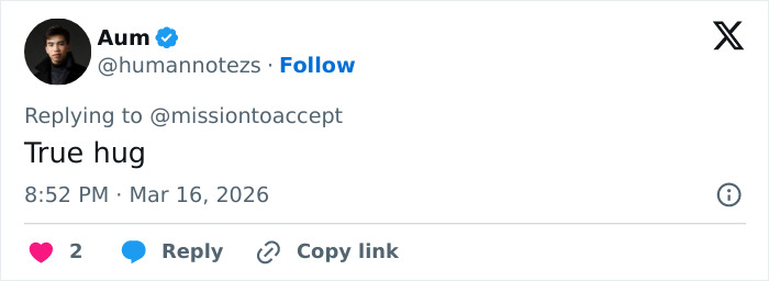 “Seems Terrifying”: Fans Spot Bizarre Detail In Photo Of Tom Cruise Hugging Michael B. Jordan