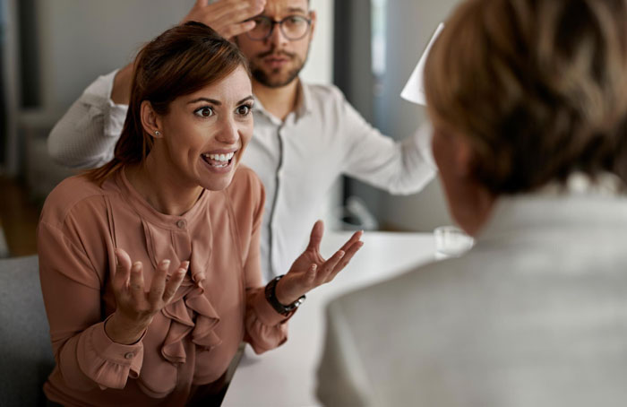 Wife Feels Hurt And Disrespected After Husband Approves His Family’s 6-Week Stay Without Even Asking Her Wife Feels Hurt And Disrespected After Husband Approves His Family’s 6-Week Stay Without Even Asking Her