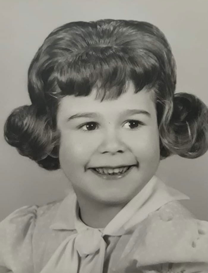 People Are Sharing Photos From Their Childhood Where You Can See Their Hair Disasters