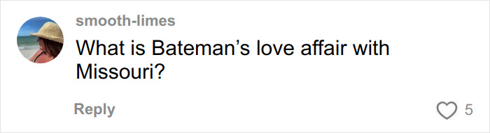 Linda Cardellini Opens Up About ‘Weird’ And ‘Scary’ Experience Filming Intimate Scene With Jason Bateman Linda Cardellini Opens Up About ‘Weird’ And ‘Scary’ Experience Filming Intimate Scene With Jason Bateman
