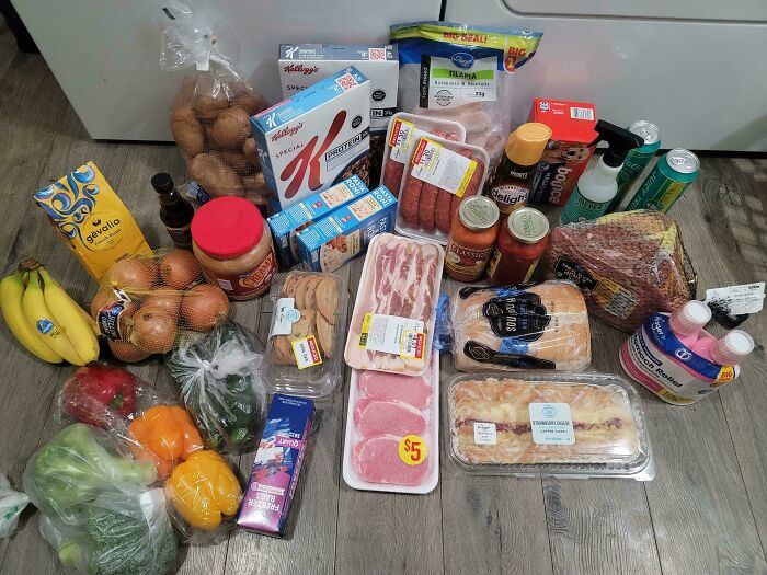 99 People Show How Much Groceries Cost Where They Live And It’s Pretty Bad (New Pics)