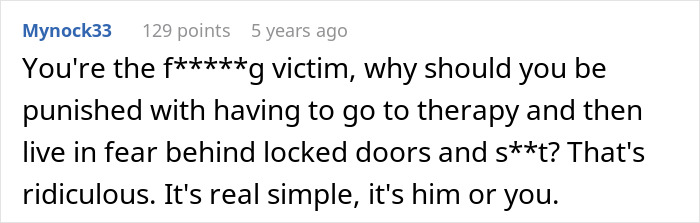 Creepy Teen Comes Into Step-Sisters Room To Cut A Little Bit Of Her Hair, Parents Think It’s No Big Deal