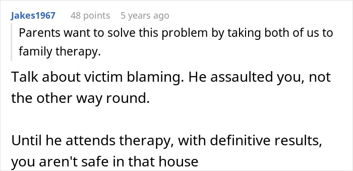 Creepy Teen Comes Into Step-Sisters Room To Cut A Little Bit Of Her Hair, Parents Think It’s No Big Deal