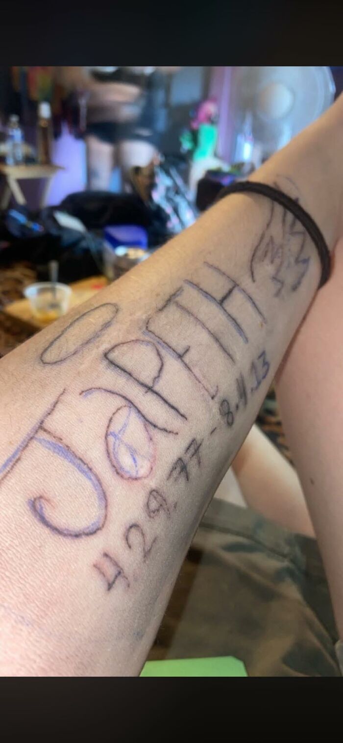 83 Tattoos That Make You Question Both The People Who Got Them And The Artists Who Did Them (New Pics) 83 Tattoos That Make You Question Both The People Who Got Them And The Artists Who Did Them (New Pics)