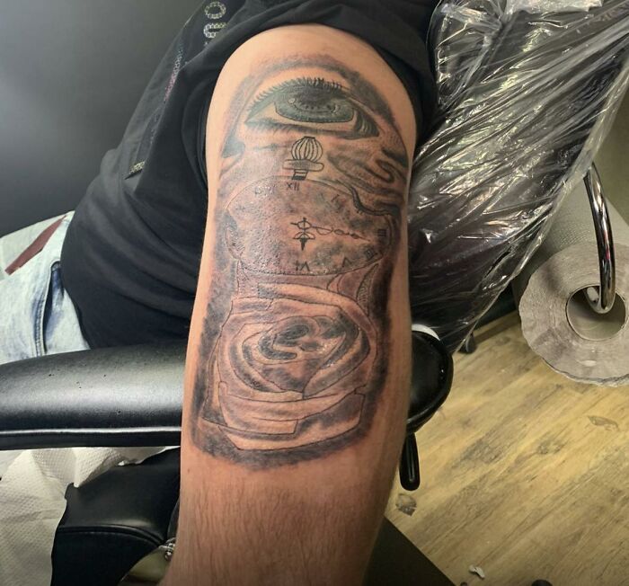 83 Tattoos That Make You Question Both The People Who Got Them And The Artists Who Did Them (New Pics) 83 Tattoos That Make You Question Both The People Who Got Them And The Artists Who Did Them (New Pics)