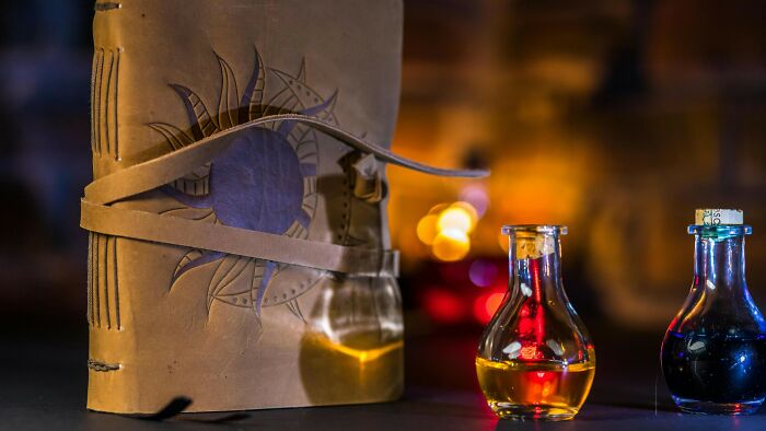 If You Can Guess These 27 Shows From Just A Single Object, You Watch Too Much TV