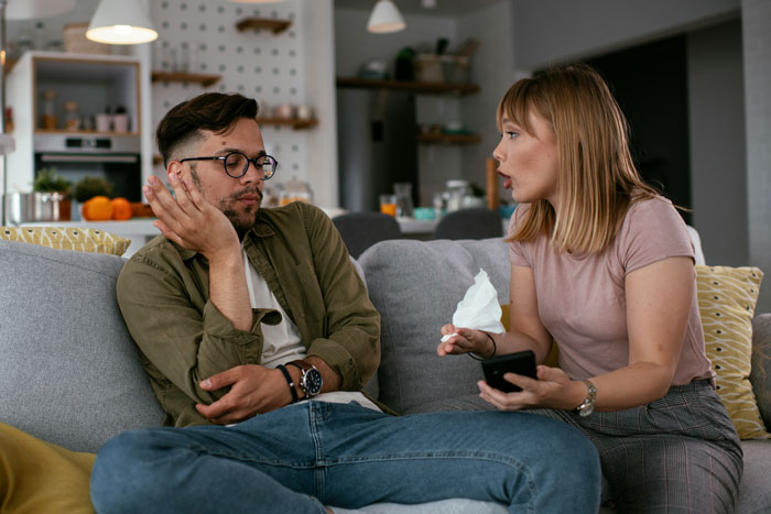 Toxic MIL Takes Out 4 Credit Cards In Son’s Name, Wife Devastated As She Leaves Him With $20K Debt