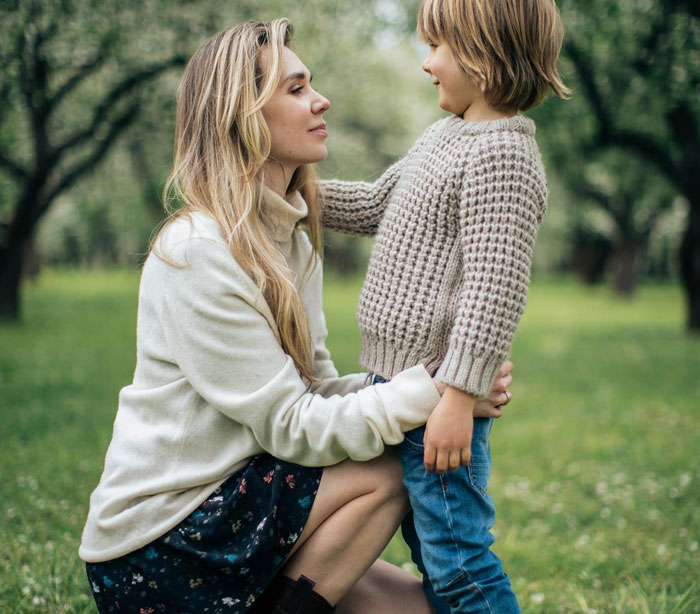 Conservative Parents Try To Ruin Daughter’s Life Because Her Husband Helped 2 Lesbian Couples Have Kids Conservative Parents Try To Ruin Daughter’s Life Because Her Husband Helped 2 Lesbian Couples Have Kids