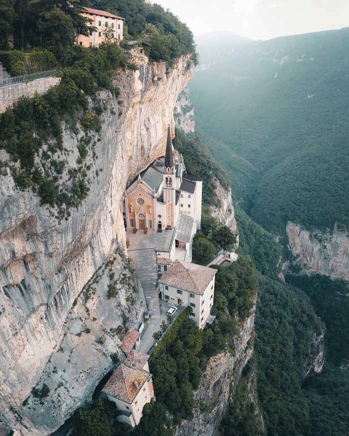 49 Breathtaking Mountain Views From Italy, Switzerland, And Slovenia Captured By This Photographer