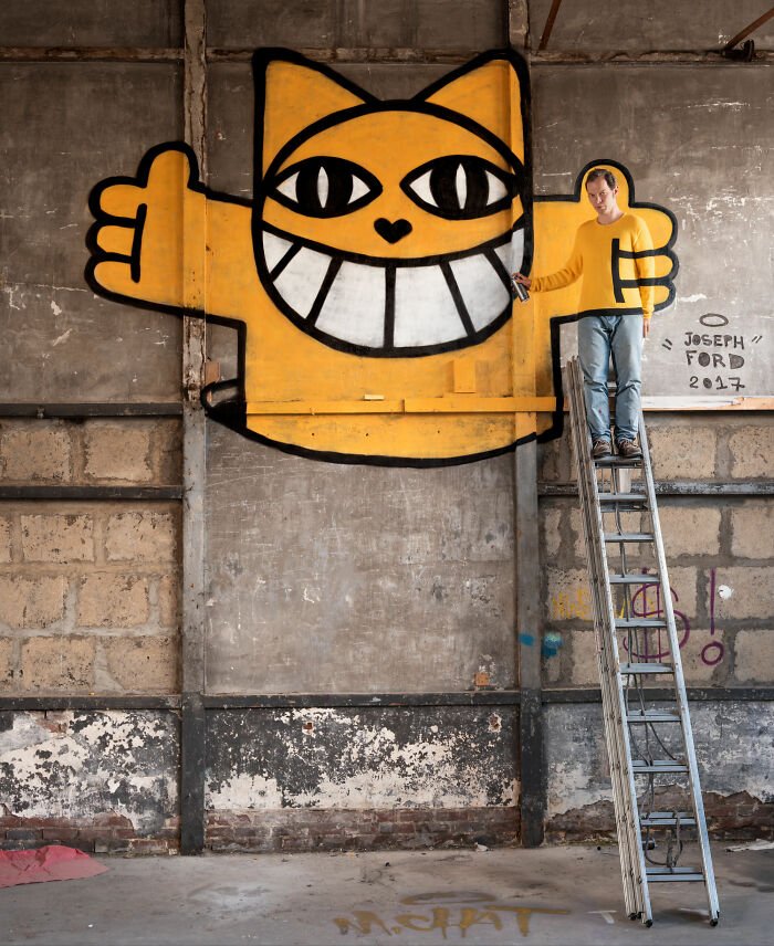 This Photographer Made 27 &ldquo;Invisible Jumper&rdquo; Illusions That Might Trick Your Eyes