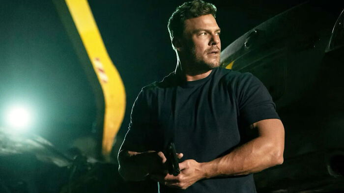 ‘Don’t F*ck With Reacher&rsquo;: What Sparked Alan Ritchson’s Viral Fight With Neighbor