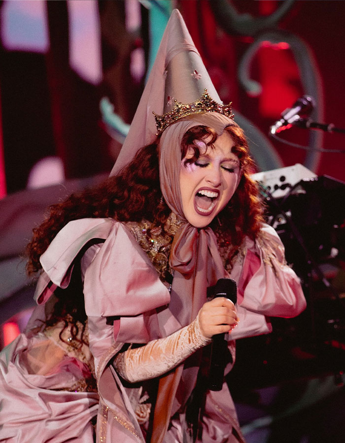 Jude Law’s Scandalous Romantic History Surfaces Amid Chappell Roan Security Guard Controversy