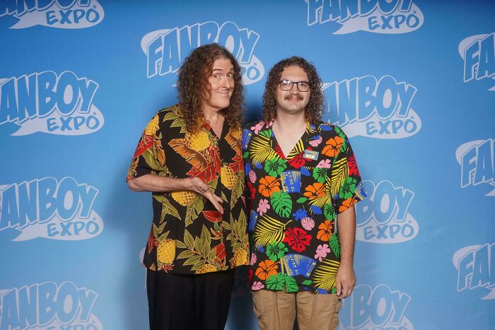 &ldquo;Am I Seeing Double?&rdquo; 43 Times People Ran Into Their Identical Twin Stranger