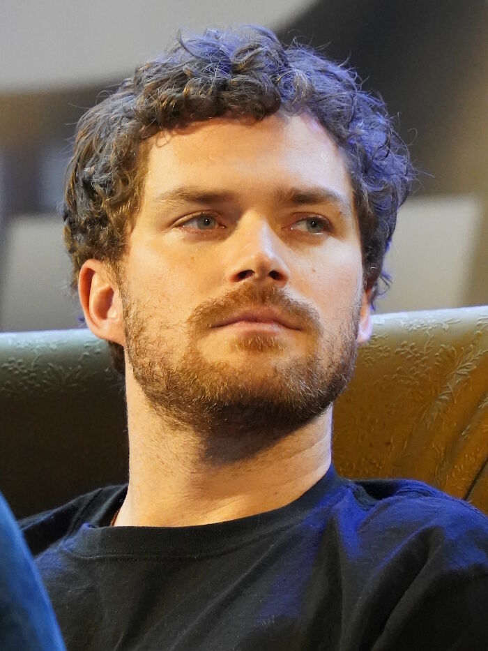 Finn Jones: Bio And Career Highlights