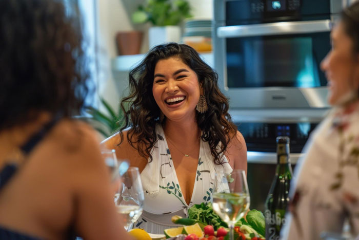 Man&rsquo;s Potential MIL Insults His Whole Fam In Spanish, Sis Reveals She Understood All