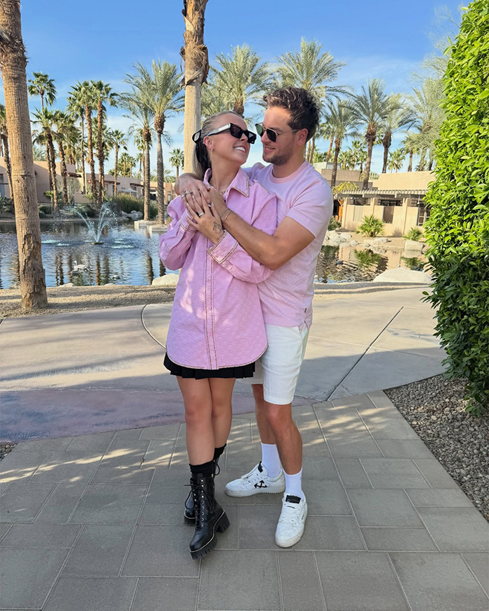 JoJo Siwa’s Look For ‘Hannah Montana’ Special Sparks Debate After Her “Trad Wife” Transformation