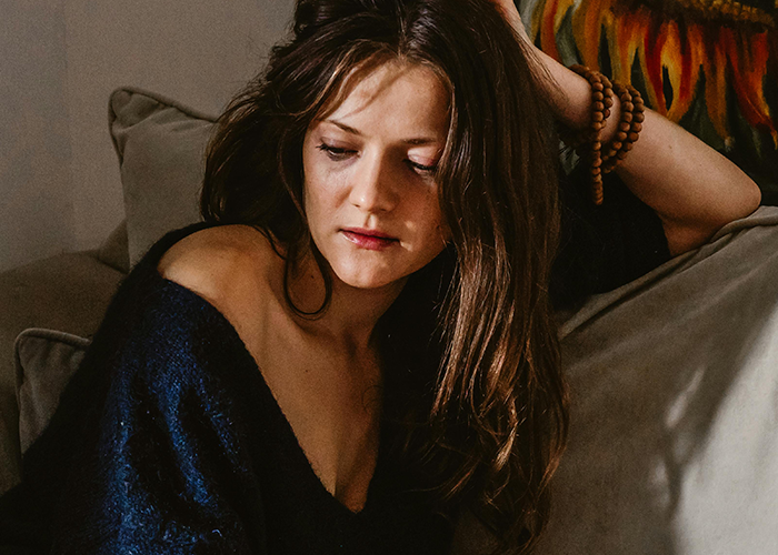 Cheater Hides One Night Stand From BF, Friend Threatens To Expose Her, Finds Out A Horrible Secret