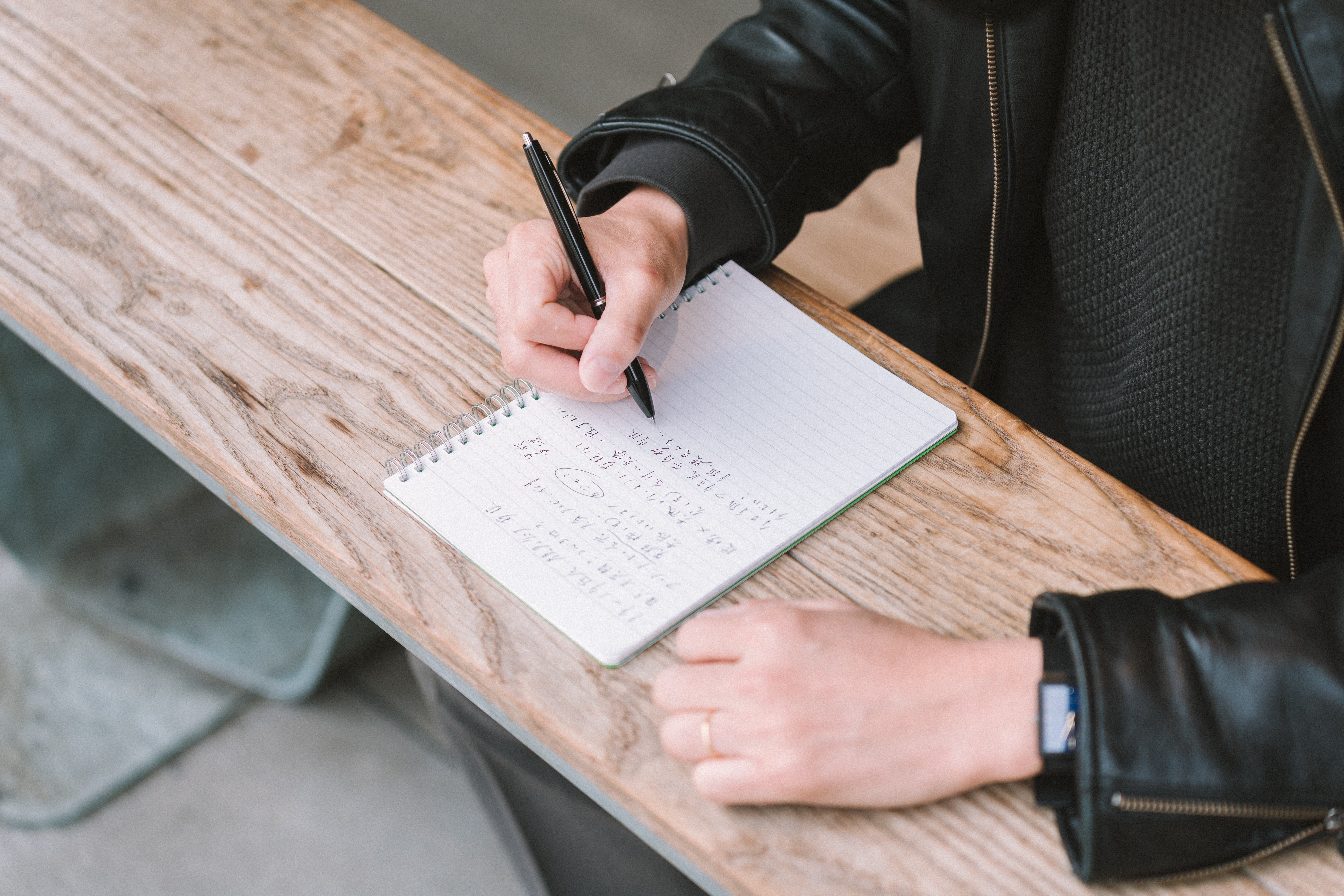 This Man Writes Love Letters For Strangers And His Work Feels Like A Real Life Version Of The Movie &ldquo;Her&rdquo;