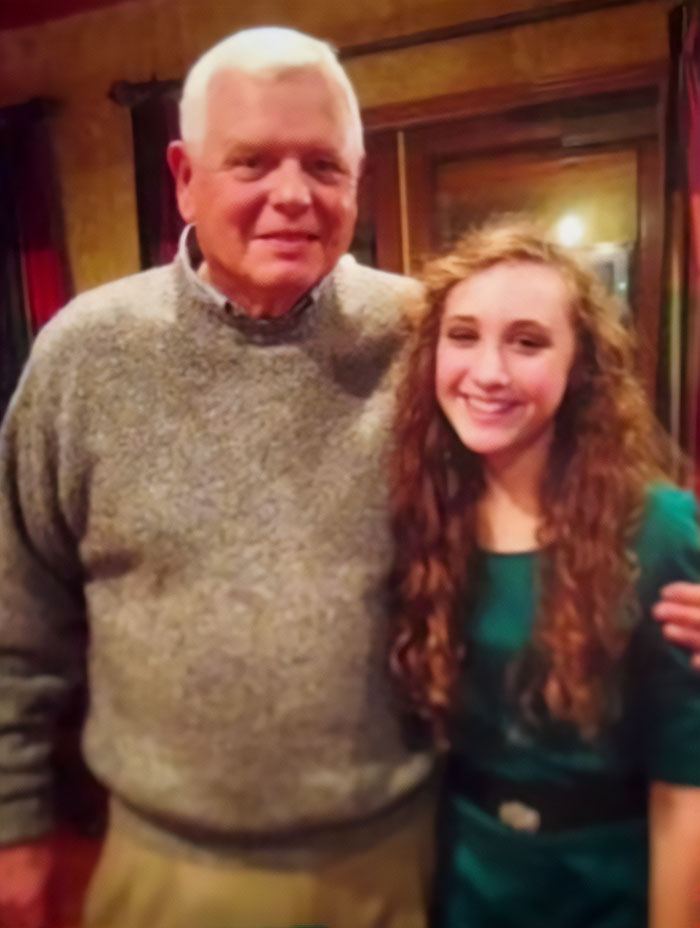 Chappell Roan&rsquo;s Background Resurfaces As Fans Turn Over Security Guard&rsquo;s Treatment Of Jude Law&rsquo;s Daughter