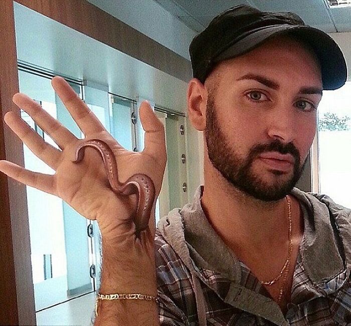 This Italian Artist Turns His Face Into Jaw-Dropping 3D Optical Illusions (26 New Pics) This Italian Artist Turns His Face Into Jaw-Dropping 3D Optical Illusions (26 New Pics)