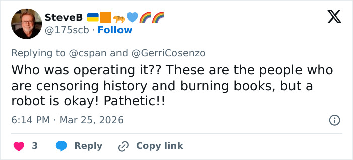 Melania Trump’s Moment With Robot Has Everyone Spotting The Same Strange Detail