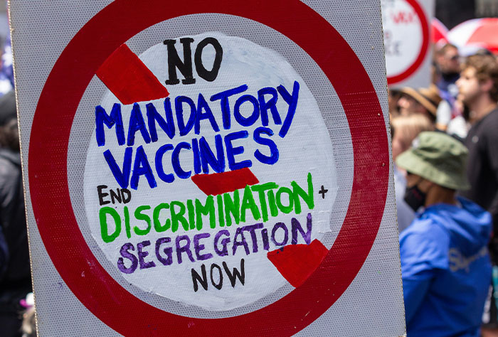 “Tell Me You Never Evolved”: 53 Ways People Show They Are Not As Smart As They Think Without Even Trying “Tell Me You Never Evolved”: 53 Ways People Show They Are Not As Smart As They Think Without Even Trying