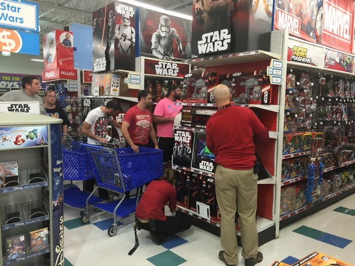 63 Wholesome And Heartwarming Examples Of Men Being In Touch With Their Inner Child (New Pics) 63 Wholesome And Heartwarming Examples Of Men Being In Touch With Their Inner Child (New Pics)