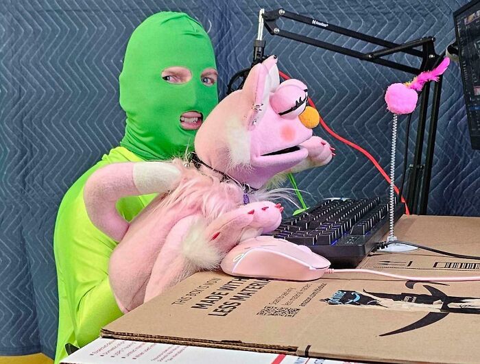 63 Wholesome And Heartwarming Examples Of Men Being In Touch With Their Inner Child (New Pics) 63 Wholesome And Heartwarming Examples Of Men Being In Touch With Their Inner Child (New Pics)