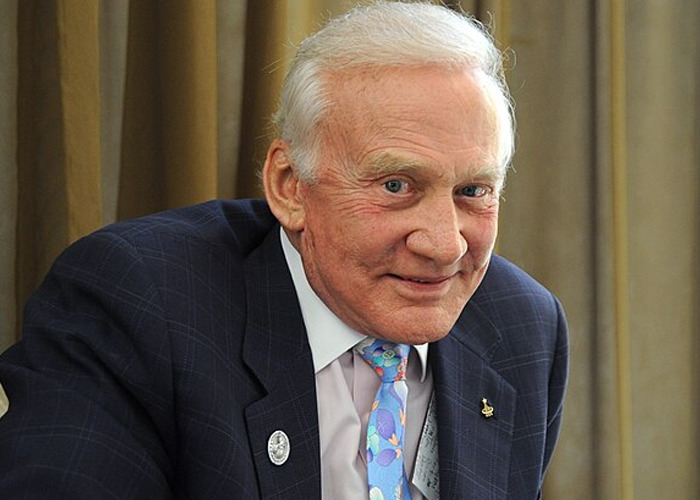 57 Times People Met Celebrities Who Turned Out To Be Raging Jerks 57 Times People Met Celebrities Who Turned Out To Be Raging Jerks