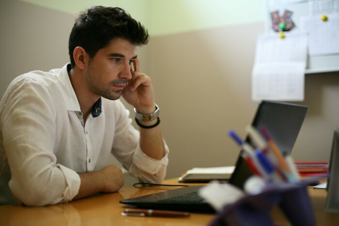 67 Times People Witnessed The Pettiest Work Dramas They Just Had To Gossip About 67 Times People Witnessed The Pettiest Work Dramas They Just Had To Gossip About